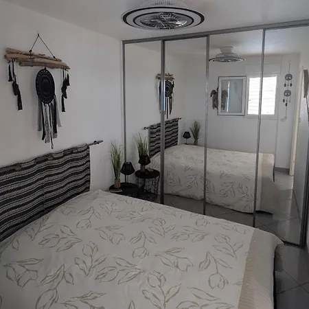 T2 Avec Vue Imprenable, Parking, Piscine Apartmán *