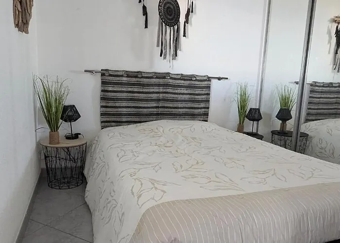 アパート T2 Avec Vue Imprenable, Parking, Piscine フロンティニャン